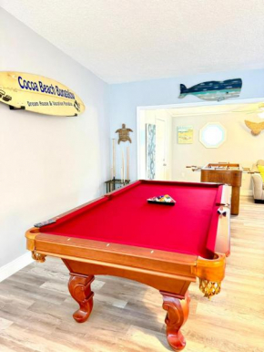 Cocoa Beach Bungalow, Dream House & Vacation Paradise!